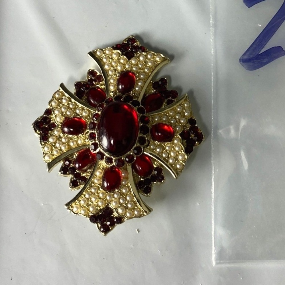 Vintage Gold Tone Maltese Cross Brooch Red Glass Cabochon Faux Pearl Byzantine
